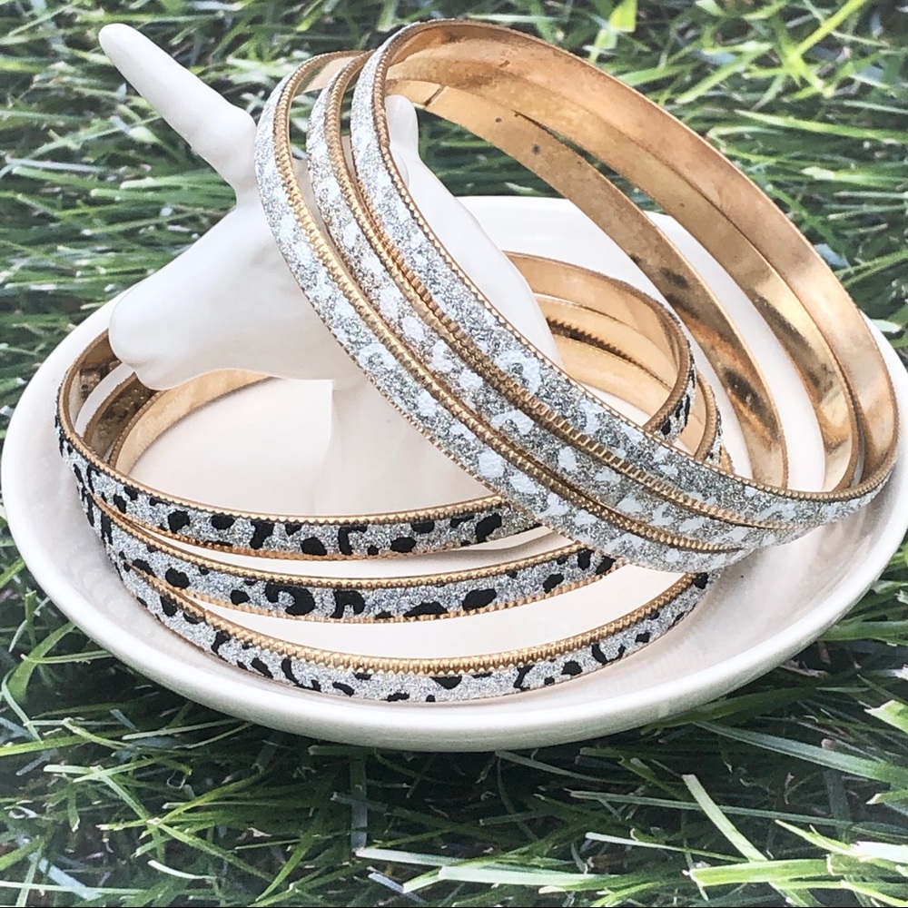 🍀 Set of 3 Glitter Leopard Bracelets